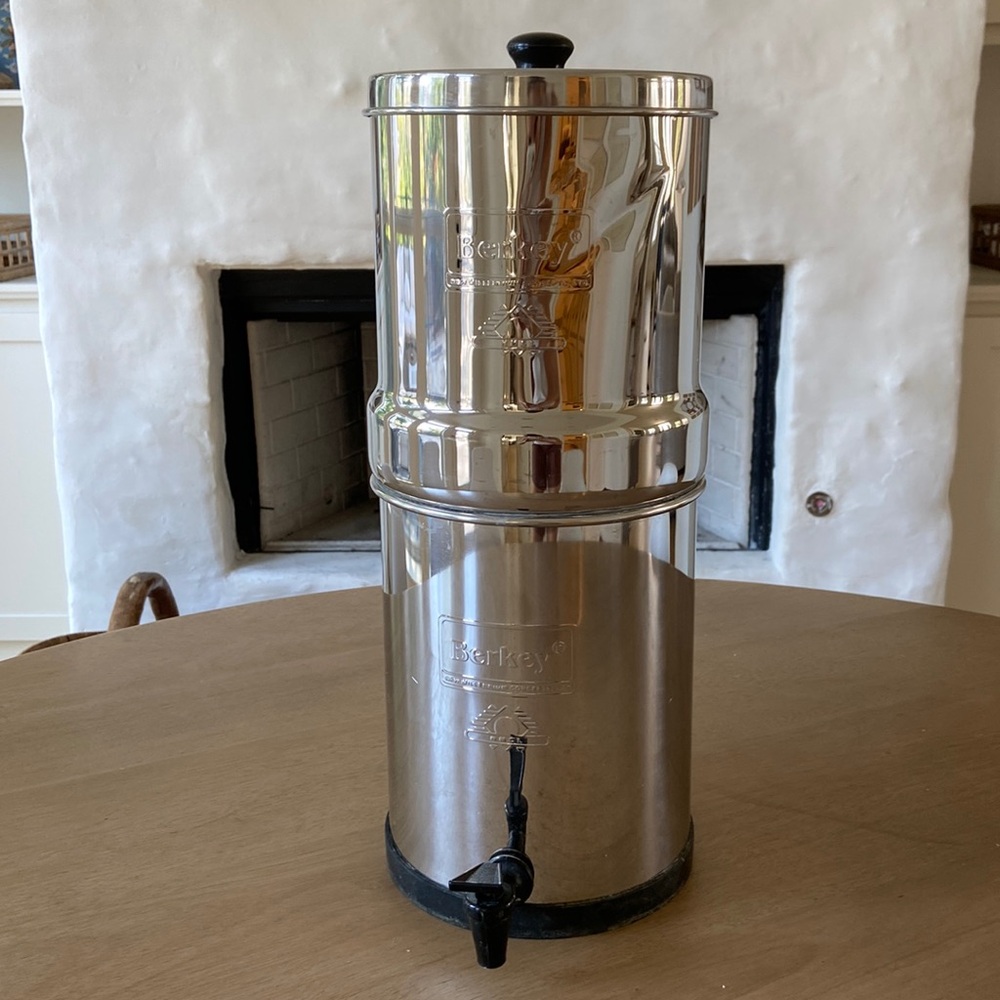 Berkey Water Filter stainless steel chambers - Travel Size - 1.5 gallon capacity